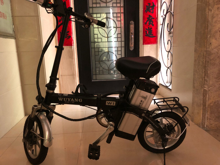 五羊电动车折叠式电动自行车 配置等级：豪华...