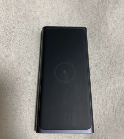 小米无线充电宝 买来用不超过5次，精品，不...