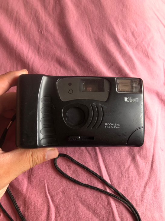 日本理光ff-30d老式胶卷相机.品相还算...