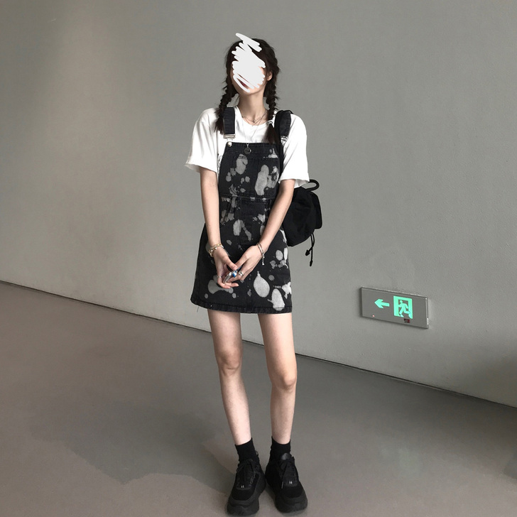 泼墨感无袖连衣裙女春装2021新款法式复古...