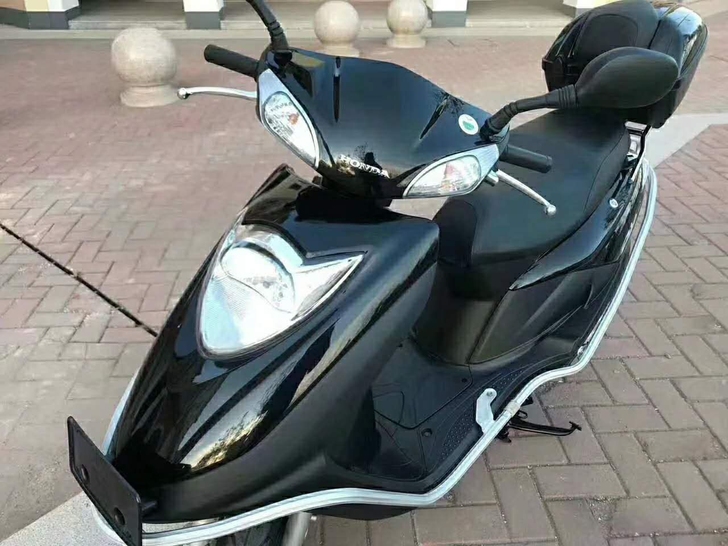 二手摩托车，踏板车，女装车正品新大洲本田D...