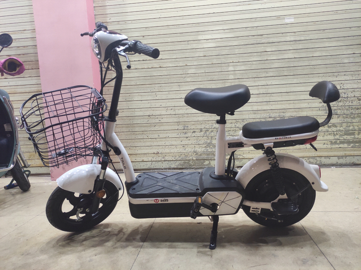 台铃电动车，大电池，今年4月份生产的6月份...