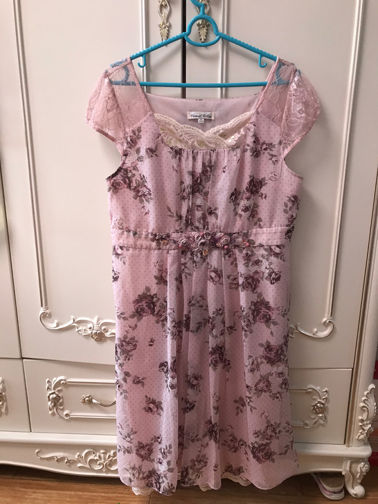 Sternal Colour 雪纺蕾丝连衣...