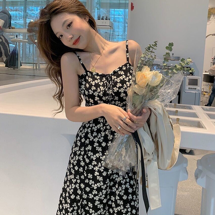吊带连衣裙夏季新款法式初恋桔梗裙设计感小众...