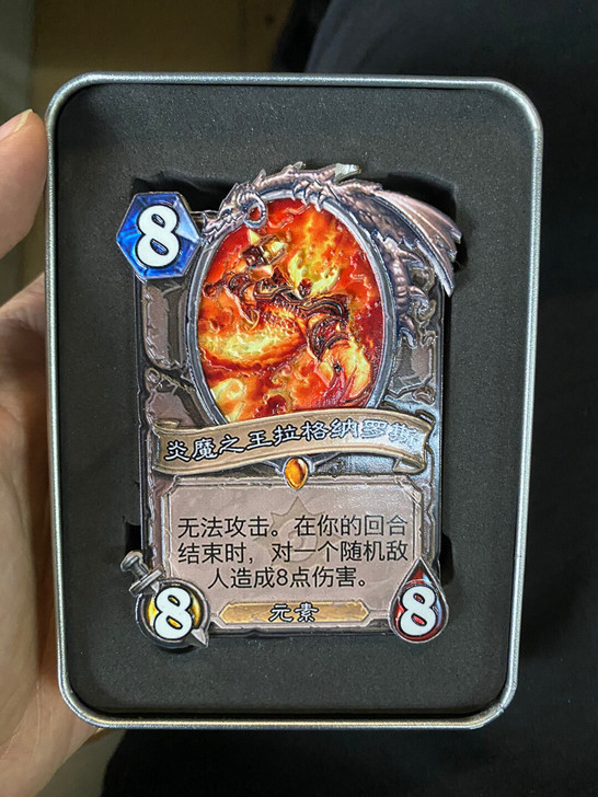 炉石传说金属浮雕卡牌大螺丝有损，不包邮可吸附