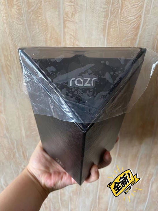 全新摩托罗拉刀锋razr moto