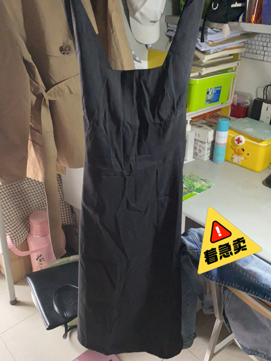 黑色背带裙 全新 吊牌都没拆