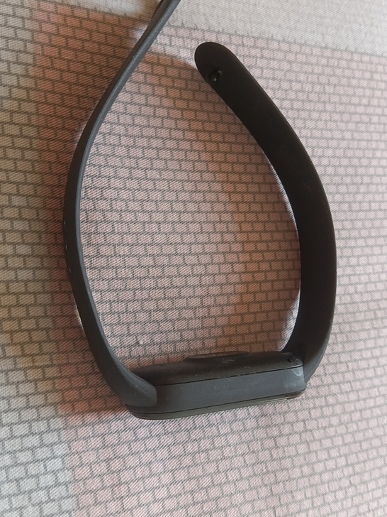小米手环5nfc，买了个卡西欧这个不想用了...