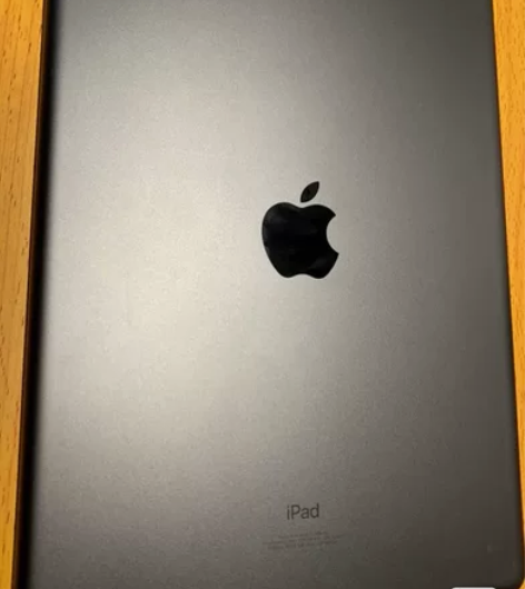 ipad7代2019款128g灰色 屏幕完...