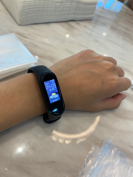 小米手环4普通版本100包邮