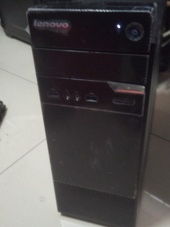 联想扬天M4900C-00，台式整机。