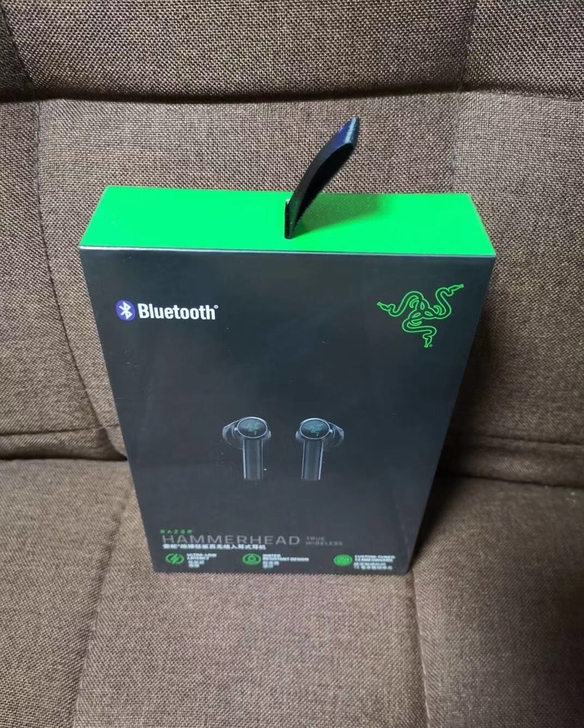 RAZER雷蛇蓝牙耳机战锤狂鲨真无线运动耳塞