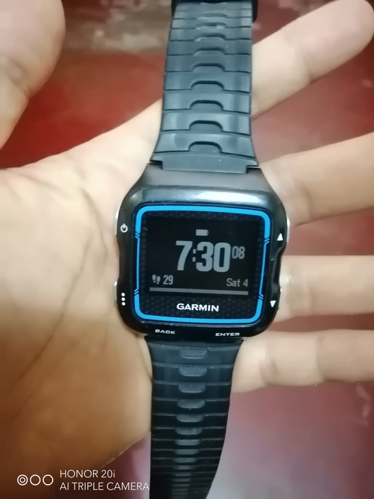 出闲置，价格私聊， Garmin 920x...