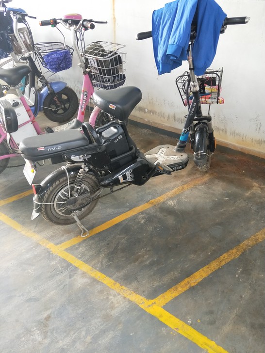 台铃电动车，2019下半年买的，因为要离开...