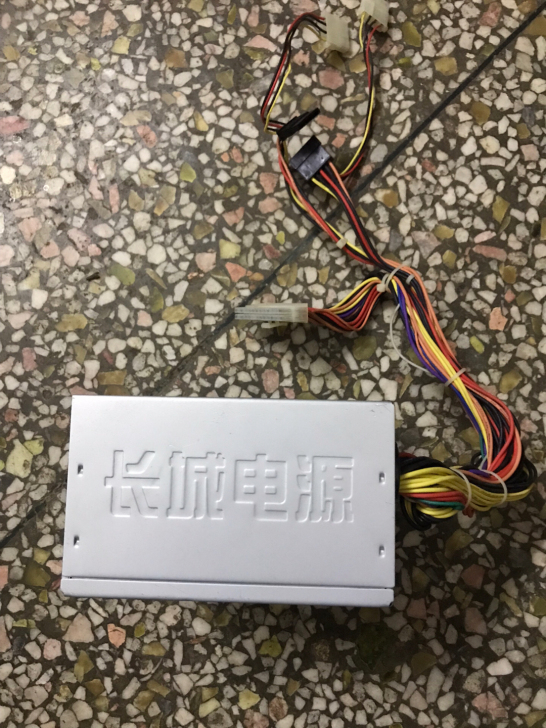 拆机长城电源型号GW-3500AD，几乎全...