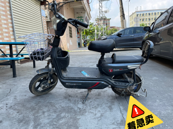 出售普通电动车。价格超级便宜。需要的赶紧的。