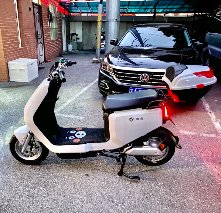 60伏铅酸电动车