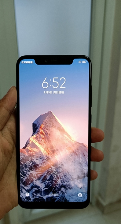 小米8透明版8+128全原装，换过原装屏幕...
