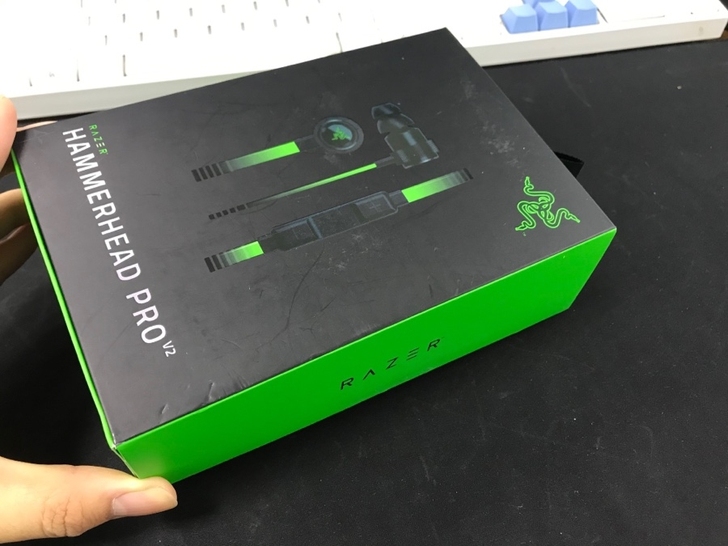 Razer雷蛇 战锤狂鲨专业版V2入耳式耳...