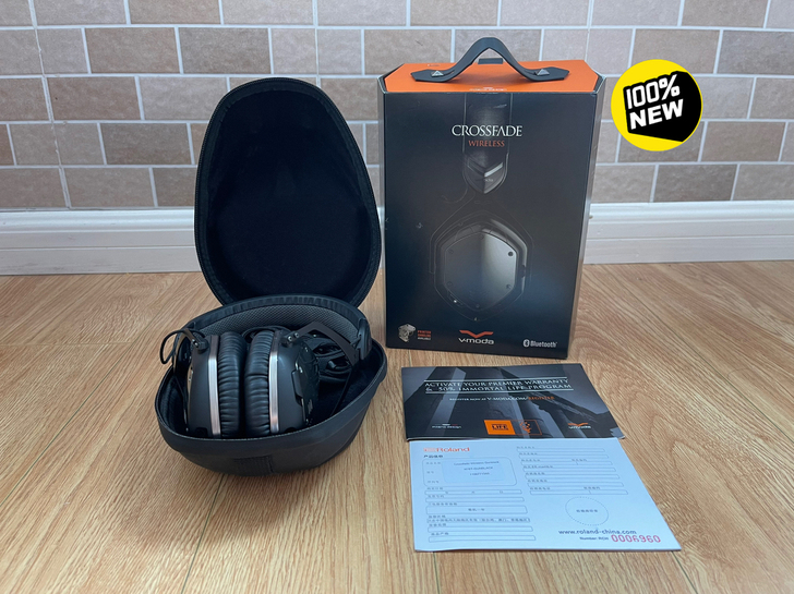 V-Moda crossfade wire...