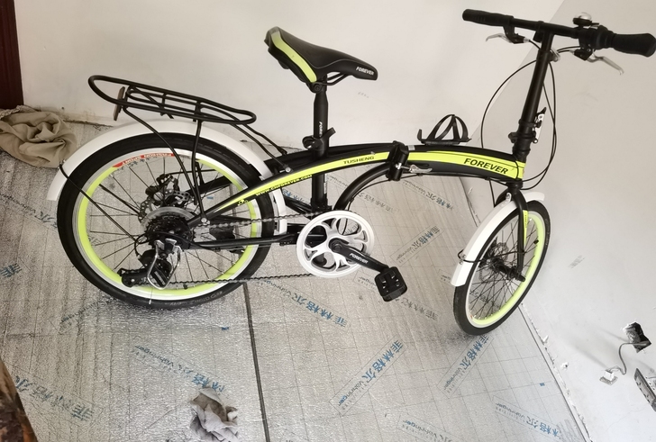 永久六档，折叠，买了没骑，胎毛胎纹零磨损，...