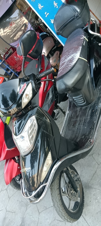 乐山第一家电动车租用,锂电池,免压金,二百...