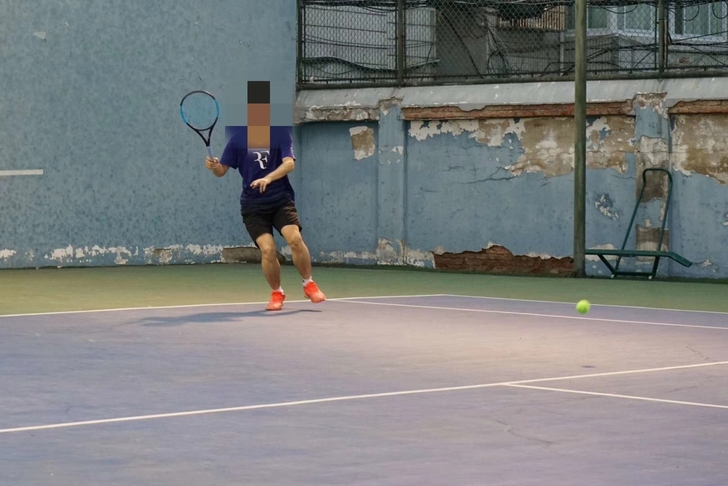 想学网球的小伙伴可以私聊我，价格面议，有场...