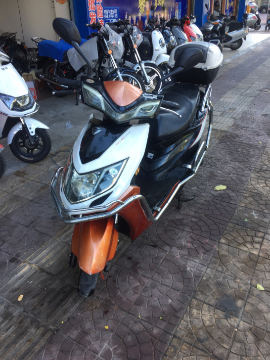 二手电动车，72V，六个电池，续航50公里...