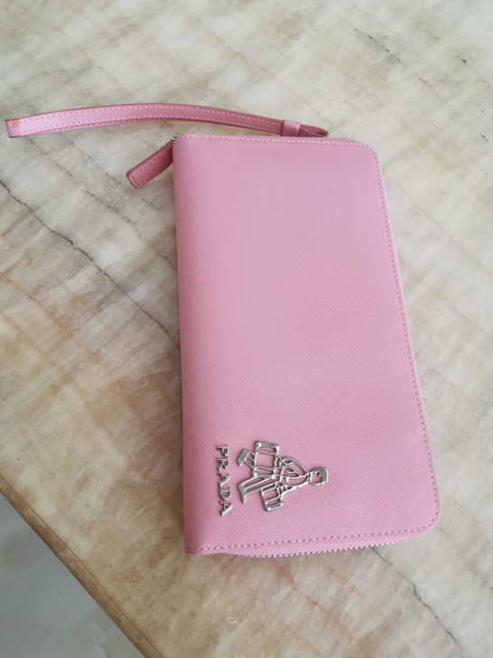P钱包  全新 没使用过  粉色