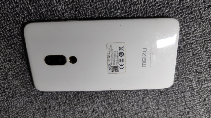 魅族15  内屏坏了  6+64  主板完...