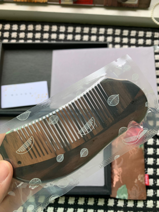 谭木匠，礼盒装。全新。