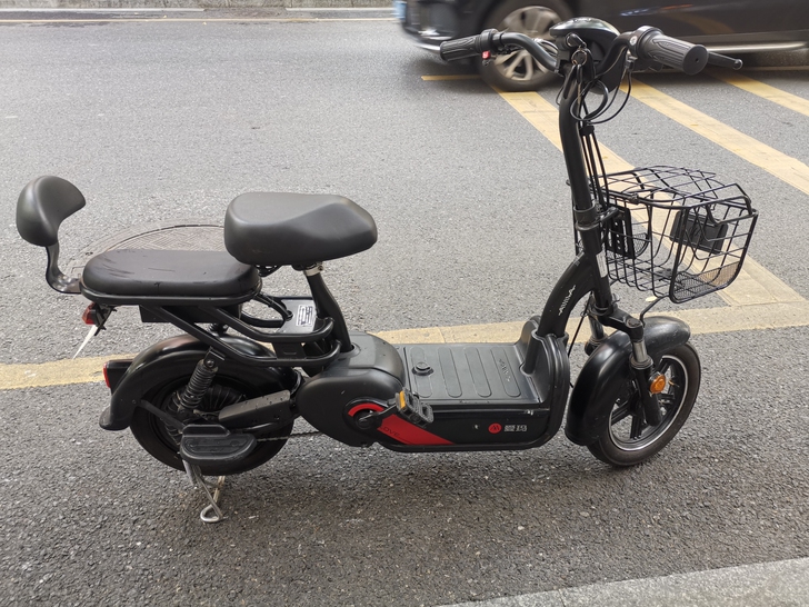 爱玛电动车，使用了9个月