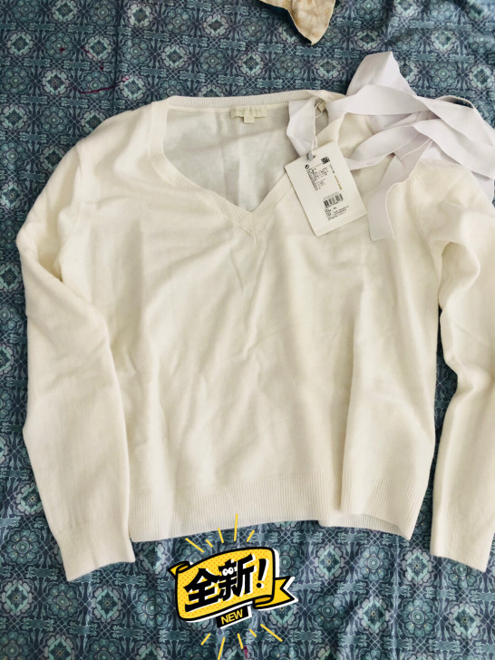 图毛衣，天河城60小姐专柜入，全新有吊牌，...