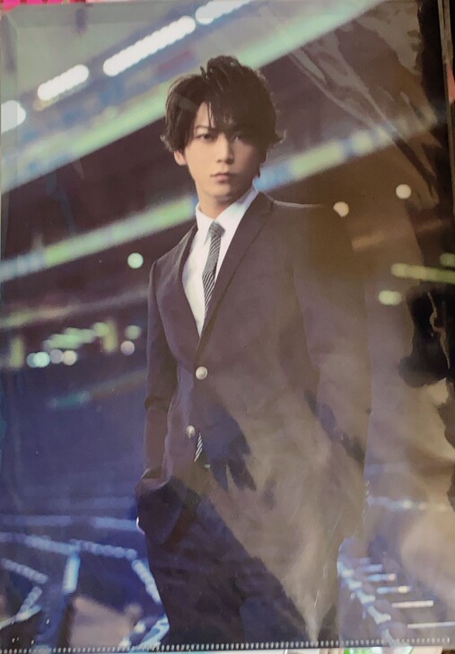 龟梨和也 10周年演唱会文件夹，全新未拆，...