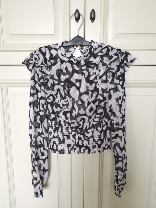 一次没穿过系列：全新2021秋女式短款雪纺...