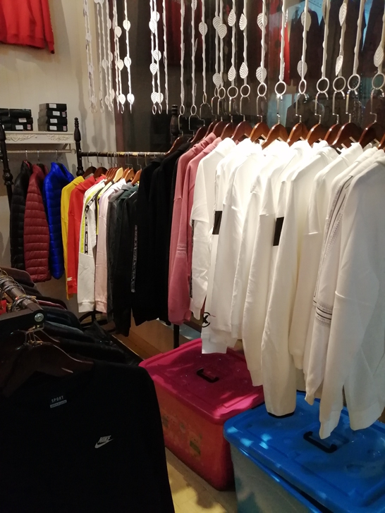 全新特价正品  特步春秋款卫衣男女款皆有