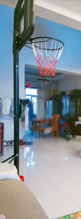 儿童篮球架，9成新，原价735元，底座 篮...