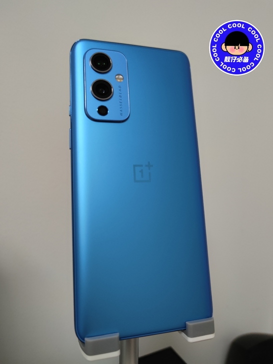 一加9鲸蓝12+256基本准新,仅自用三个...