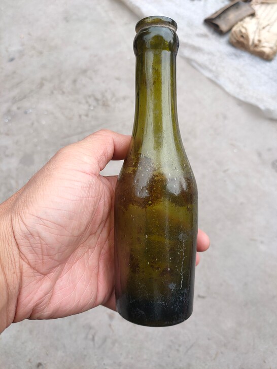 刚收的最早期一得阁墨汁瓶，品相不错一流，要...