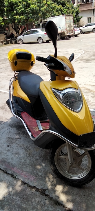 转让新大洲本田踏板车一辆，国三车，闲置少用