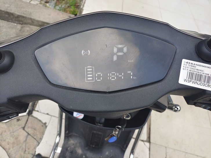 9.5成新日电动车，新国标48伏，能跑55...