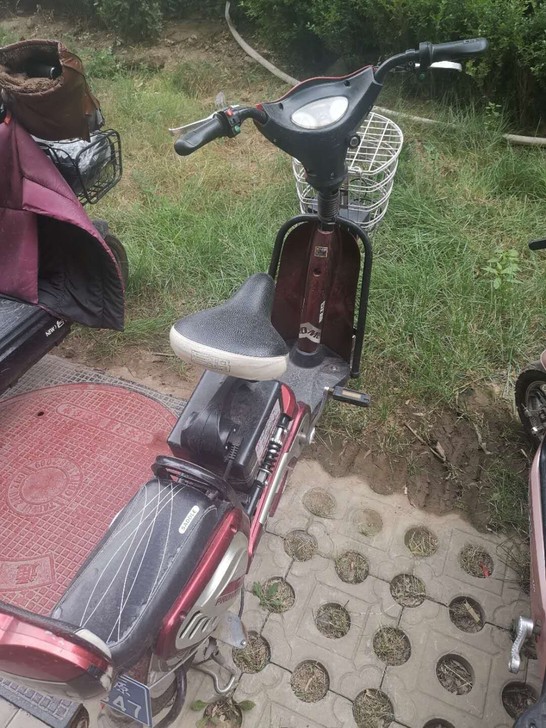 品牌型号 爱玛电动车