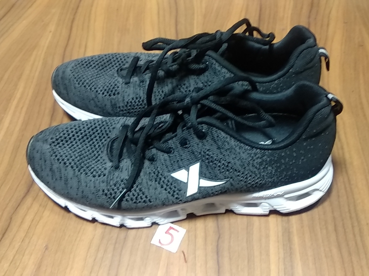 特步XTEP男鞋42码运动鞋跑步鞋休闲健步...