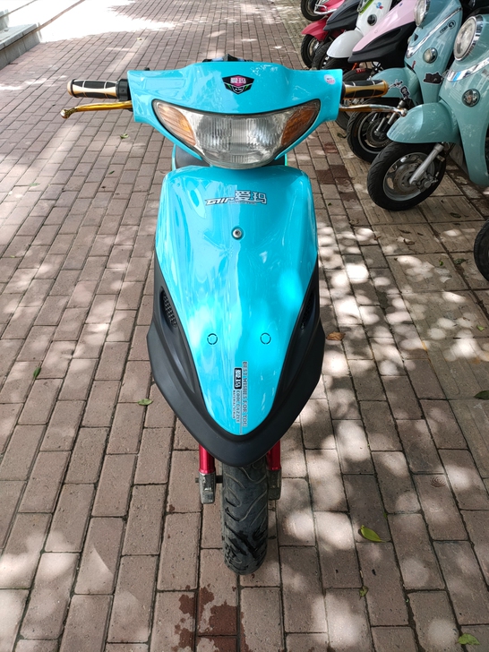 9成新二手电瓶车电动车电车，给钱就卖，爱玛...