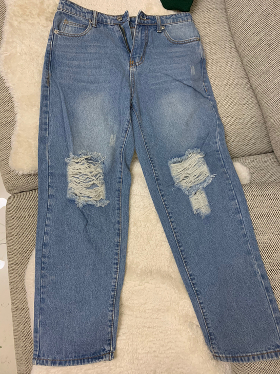 牛仔裤直筒宽松破洞显瘦百搭时尚