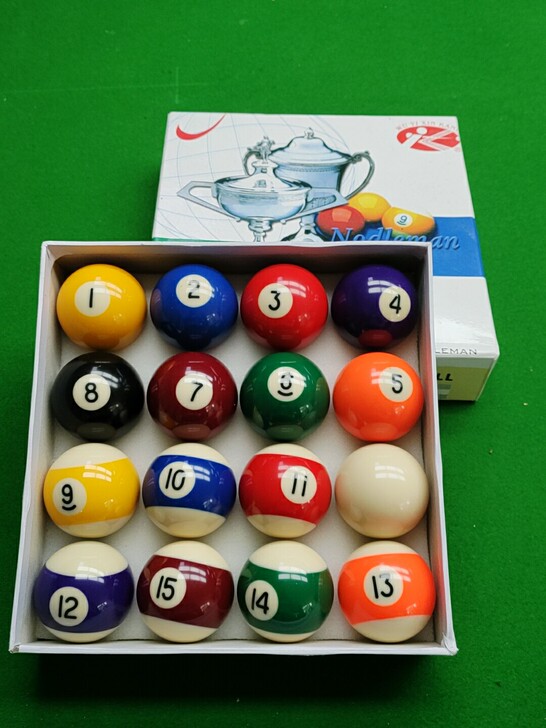 银杯小号台球,5.25直径,盒子破了感兴趣...