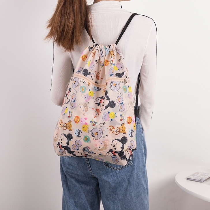 迪士尼束口袋抽绳折叠双肩包,容量还不小,轻...