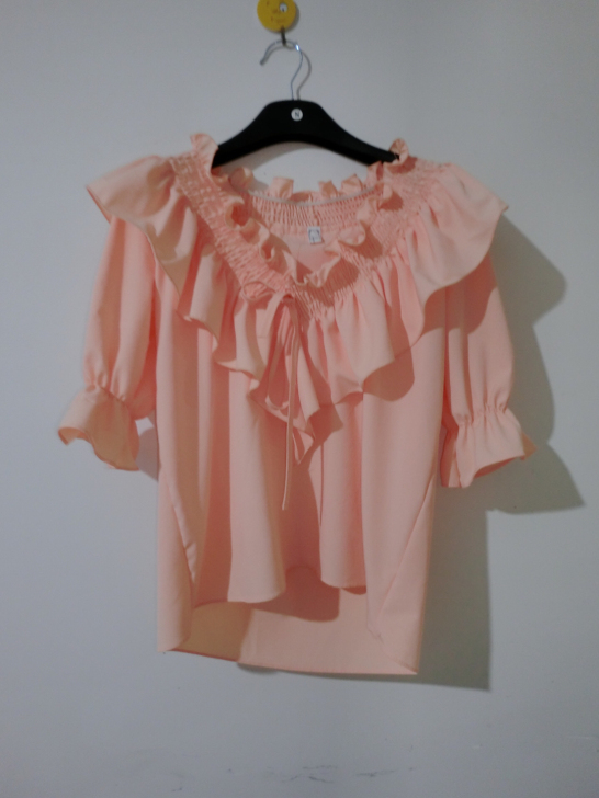 2020新款韩版木耳荷叶边雪纺衫 风格:韩...