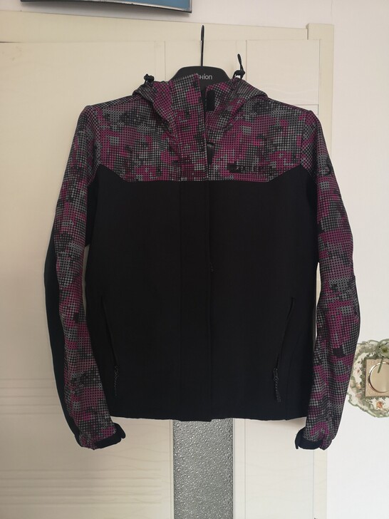 姐姐的衣服，特步女士二棉休闲外衣，60包邮...