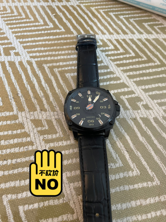 Dickies手表，得物入的，现在已经涨价...